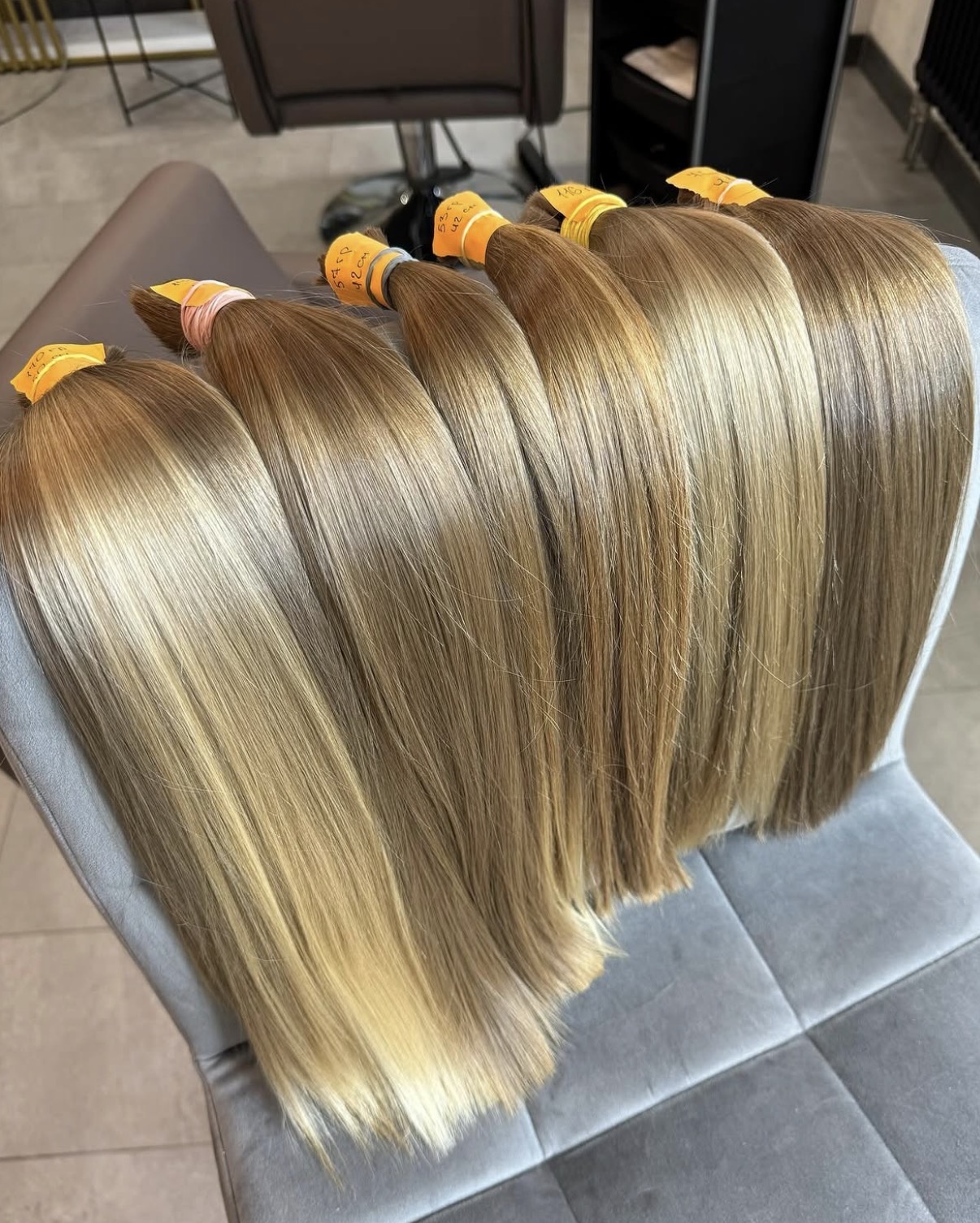 Six consistent developed blonde shades made from Indian baby virgin hair